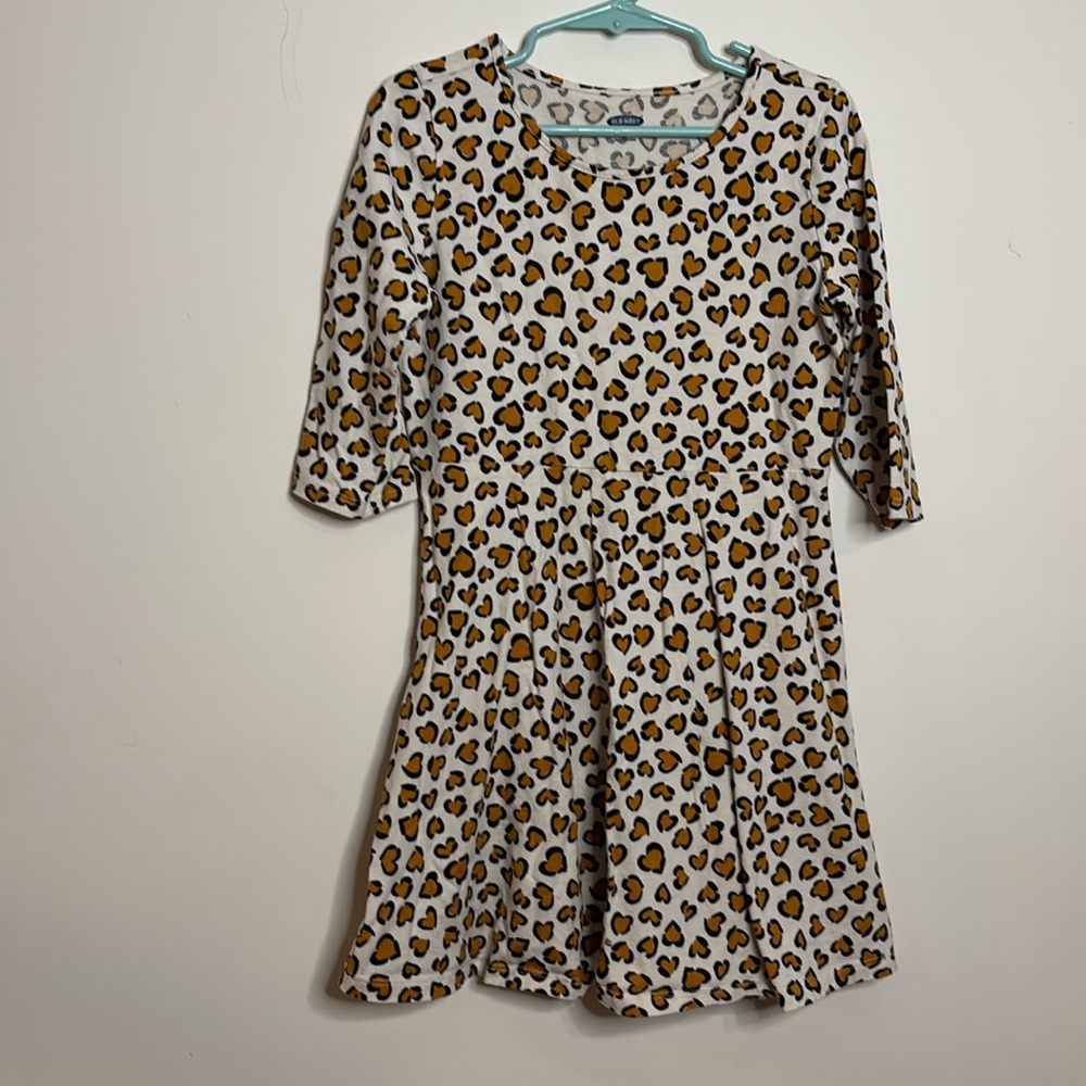 Old Navy heart dress in tan gold/brown and black size S 6–7